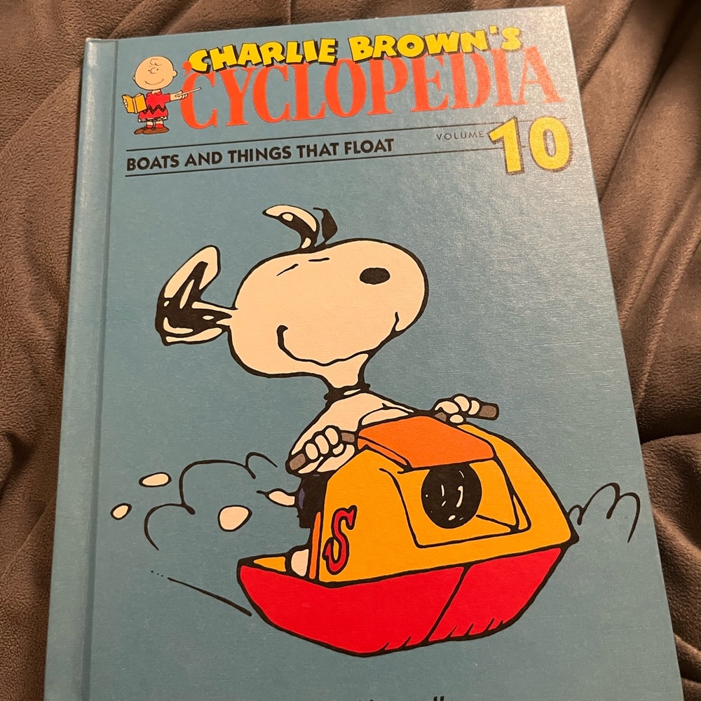 Charlie Brown's Cyclopedia Volume 10